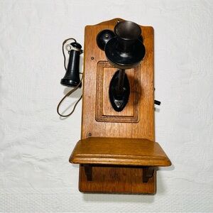 Antique 1900s Kellogg Chicago Hand Crank Candlestick Wood Wall Mount Telephone